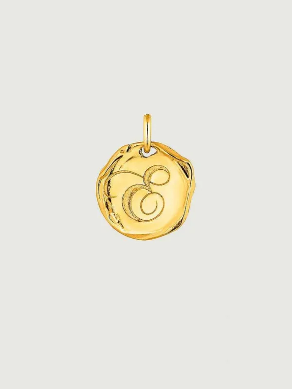 Charms De Letras-Aristocrazy Charm Artesanal De Plata 925 Banada En Oro Amarillo De 18K Con Inicial E