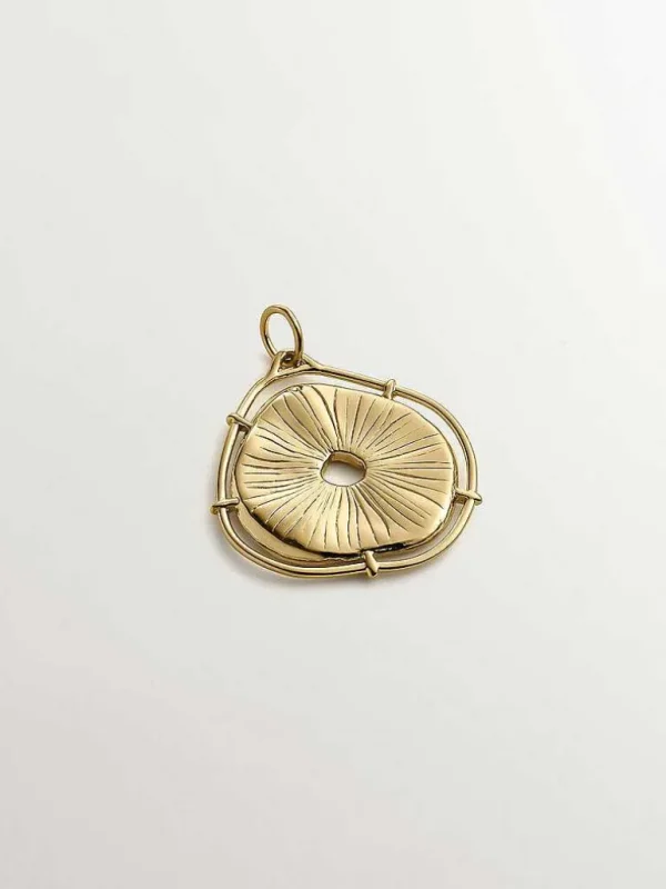 Charms De Plata-Aristocrazy Charm De Plata 925 Banada En Oro Amarillo De 18K Con Forma De Medalla Irregular Y Topacios Blancos