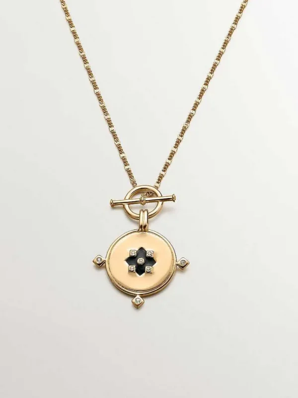 Collares De Plata-Aristocrazy Colgante De Plata 925 Banada En Oro Amarillo De 18K Con Medalla, Topacios Blancos Y Esmalte Negro