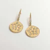 Pendientes De Plata-Aristocrazy Pendientes De Plata 925 Banada En Oro Amarillo De 18K Con Forma De Medalla Irregular Y Topacios Blancos